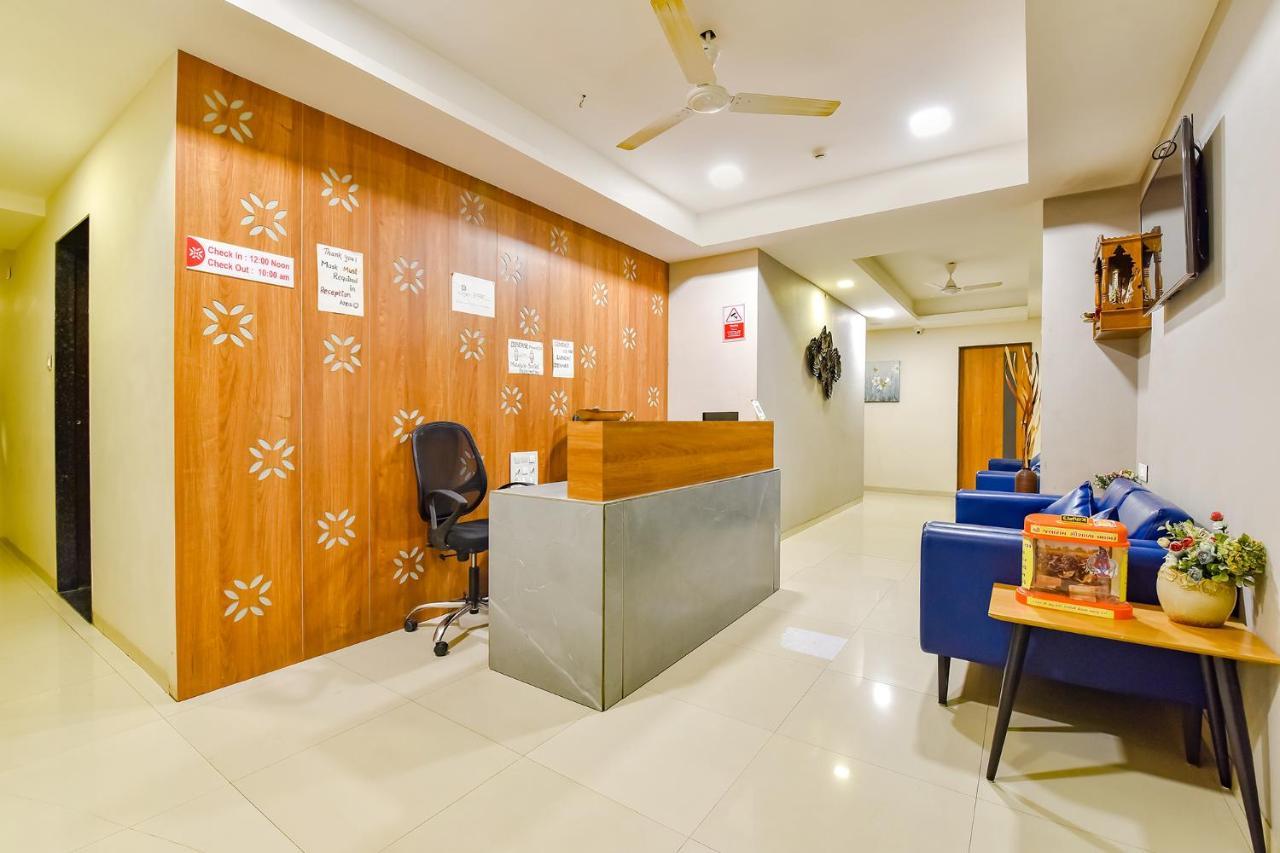 Fabhotel Happinex Surate Exterior foto