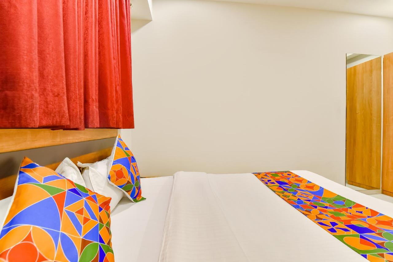 Fabhotel Happinex Surate Exterior foto