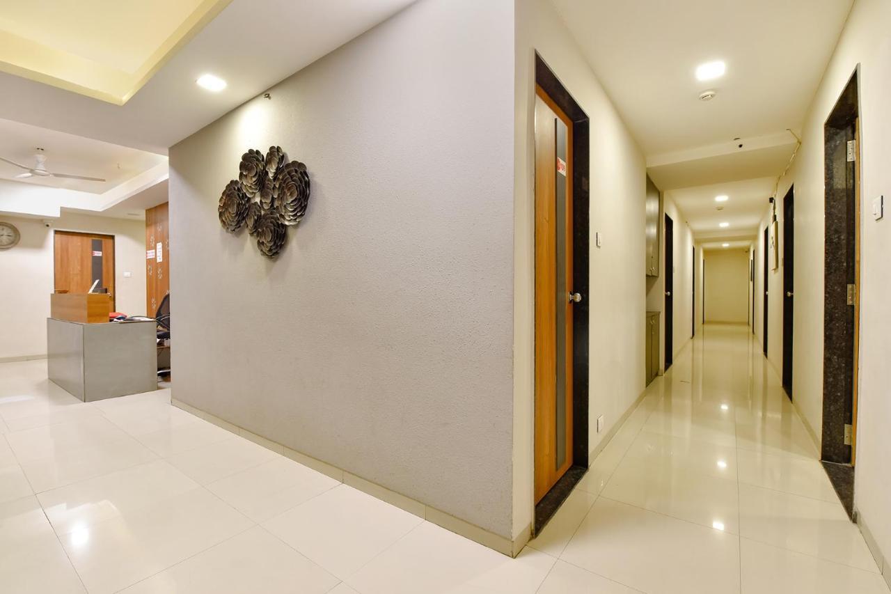 Fabhotel Happinex Surate Exterior foto